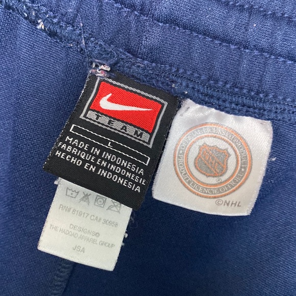 Vintage 90s Maple Leafs Nike Team NHL Shorts Men Small Blue Black Toronto Logo - Picture 10 of 16